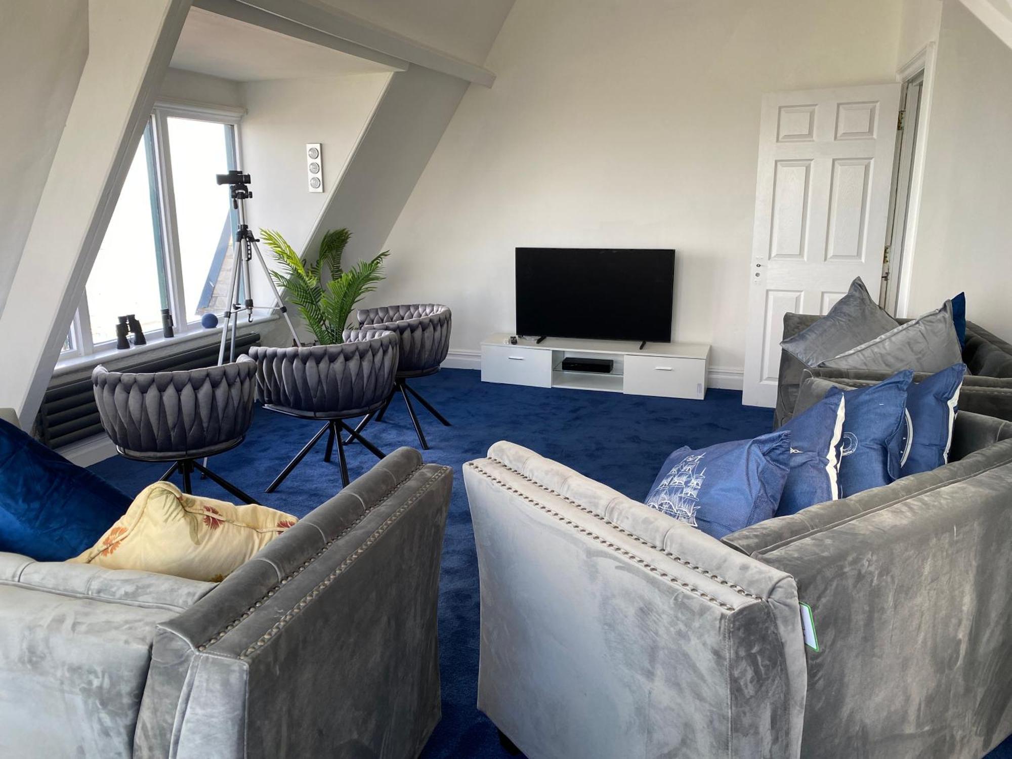 Blue Ocean Seaview Penthouse Perfectly * Saltburn-by-the-Sea